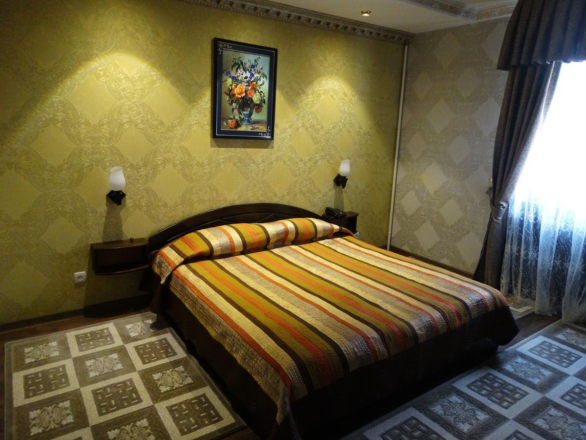 Hotel Papillon Taschkent Exterior foto